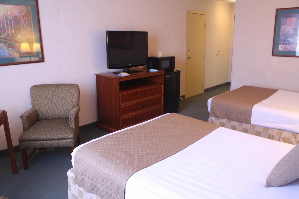 The Inn At Cobleskill Exterior foto